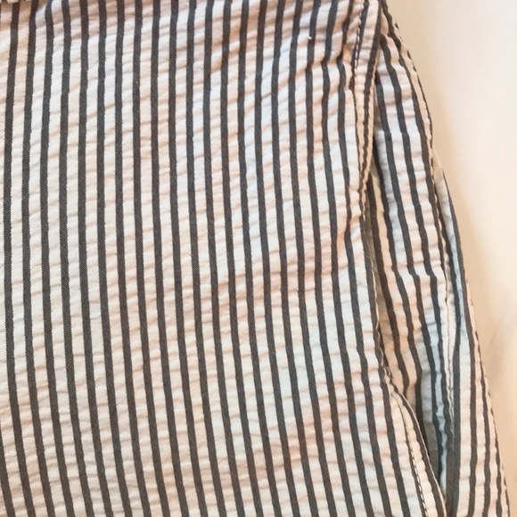 Men’s J Crew Seersucker Shorts- size 35 - Picture 4 of 5